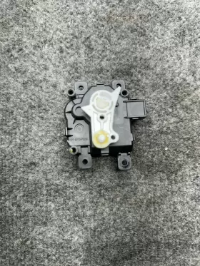 GF20-PD20 HONDA Heater Blend Actuator Civic #3