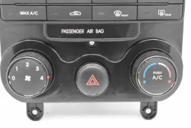 655-52417 HYUNDAI Temperature Control Station Wagon Manual #3