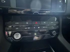 F-pace JAGUAR Temperature Control Front Dash Pace #2