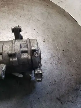682-00274 JEEP/PLYMOUTH TRUCK Ac Compressor Rear Commander #3