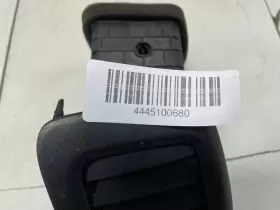 251-67511 KIA Sdn Front Right Passenger Dash Air Vent Ex #2