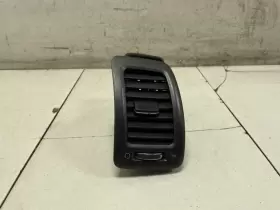 251-67511 KIA Sdn Front Right Passenger Dash Air Vent Ex #3
