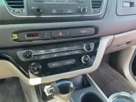 655-72812 KIA Temperature Control Dash Sedona