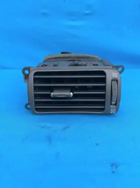 555655-0050 LEXUS Ls Front Right Dash Air Vent LS430
