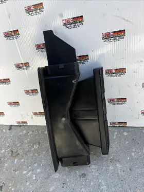 FB01-64-770 MAZDA Dashboard Heat Vent Duct