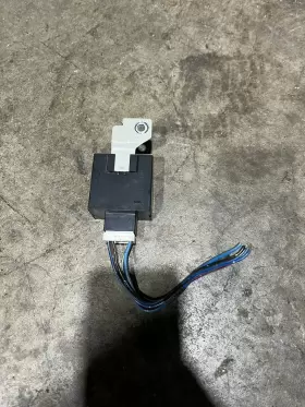 NA12-67-7T0 MAZDA Rear Defrost Timer Unit Miata #3