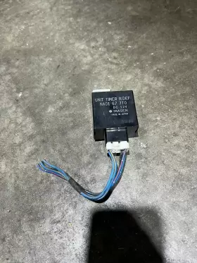 NA12-67-7T0 MAZDA Rear Defrost Timer Unit Miata
