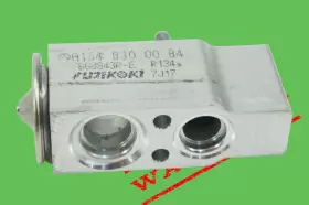 1648300084 MERCEDES Ac Expansion Valve GL450 GL350 ML350 R350