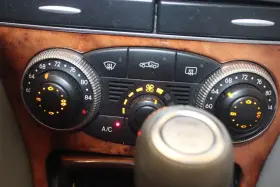 SL550 MERCEDES Climate Control Temperature R230 360 Roadster