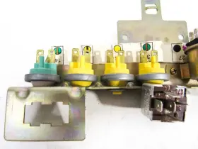 MERCEDES Level Climate Control Vacuum Switch Valves R107 #2