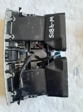 A2079053700 MERCEDES Center Ac Heater Air Vent W212 #2