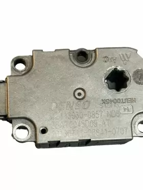 CZ113930-0857 MERCEDES Heater Blower Flap Motor Actuator W117 #3