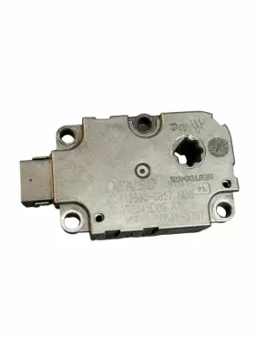CZ113930-0857 MERCEDES Heater Blower Flap Motor Actuator W117