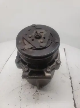 7813A322 MITSUBISHI Ac Compressor Turbo Lancer