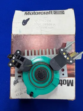 YH-294 MOTORCRAFT Nos Vacuum Switch Valve Ford