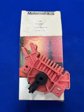 YH-295 MOTORCRAFT Nos Vacuum Switch Valve Ford