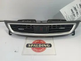 243.DA1O17 NISSAN Air Vents Upper Center Dash Ac Hazard
