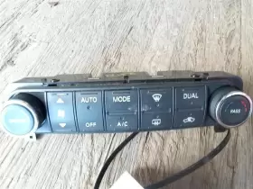 27500ZK30A NISSAN Dual Zone Temperature Climate Control