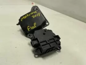 685.DA1L17 NISSAN Heater Ac Air Flap Actuators Maxima #3