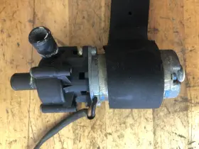 1268301814 MERCEDES Heater Control Recirculating Pump W126