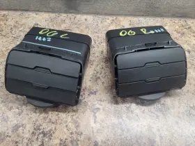 GM15112832 HUMMER Right Left Center Dash Vent Set H3
