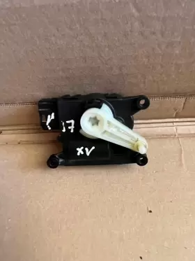 T1017238ZA SUBARU Crosstrek Air Conditioner Flap Blen Servo