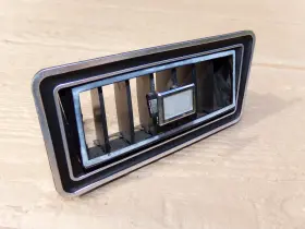 404928 OLDSMOBILE Dash Rh Vent Outlet Louver Deflector #2