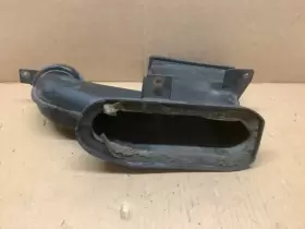 409960 OLDSMOBILE Interior Center Dash Heater Vent Duct Tube #3