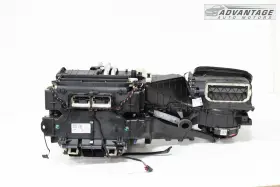 8T1820005R PORSCHE Macan Hvac Heater Core Blower Motor Box #2