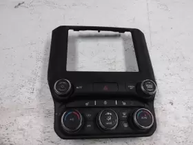 68340286AE RAM Dual Zone Automatic Temperature Controller