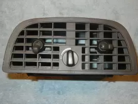 4382545 SAAB Center Dash Vent Knobs 9000
