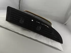 685.SA1R07 SAAB Front Center Air Conditioning Vent #2