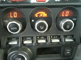 Br-z SUBARU Temperature Control Automatic