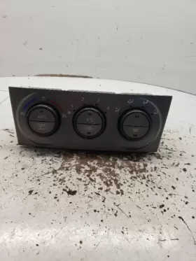 72311SA031 SUBARU Temperature Control Manual Forester