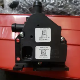 127-00133-001 TESLA Coolant Valve Motor Actuator