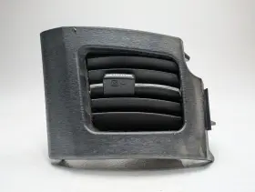 55662-47030 TOYOTA Front Right Ac Heater Air Vents Prius