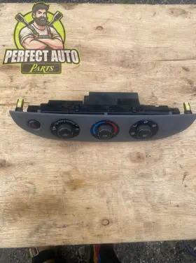 55902-06040 TOYOTA Heater Temperature Climate Control Camry