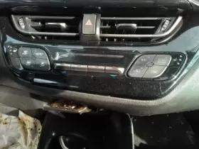 C-hr TOYOTA Temperature Control Automatic