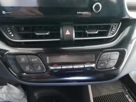 C-hr TOYOTA Temperature Control Automatic