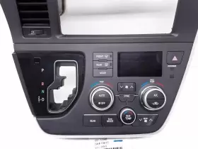 55900-08200 TOYOTA Ac Control Panel Sienna #2