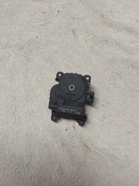 AE063700-8320 TOYOTA Heater Motor Actuator Servo S35 Corolla