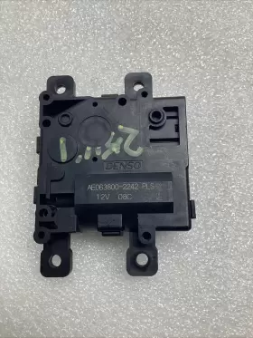 AE063800-2242 TOYOTA Heater Flap Motor Actuator Corolla