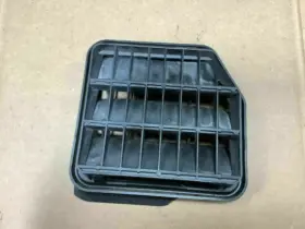 1K0819466B VOLKSWAGEN Right Passenger Quarter Panel Air Vent
