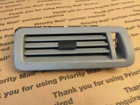 3D0819202 VOLKSWAGEN Phaeton Right Pillar Air Vent Vw #2