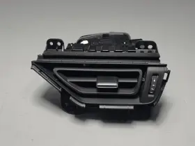556600R060 VOLKSWAGEN Dashboard Right Passenger Outer Air