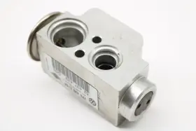 7P0820679A VOLKSWAGEN Ac Expansion Valve Porsche Cayenne #2