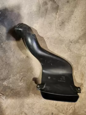 8624986 VOLVO Front Air Duct XC90 #2