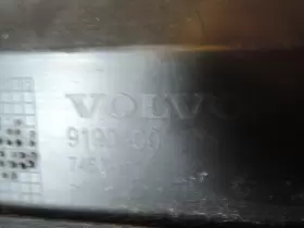 9151897 VOLVO Air Shield Guides S60 #3