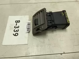 Y011030 VOLVO Front Left Driver Dash Air Vent #3