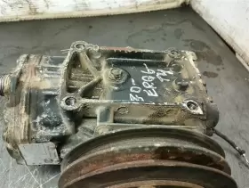 682.IHHC90 YORK Ac Compressor #3